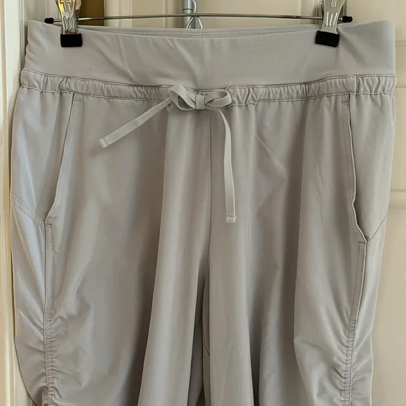 Athleta Attitude jogger, size 6 tall - Picture 2 of 8